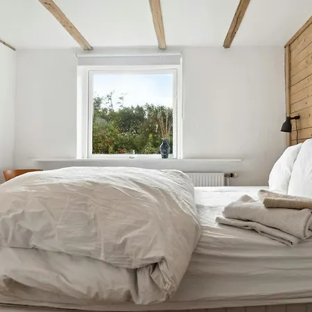 Semesterbostad Enjoy The Sunset In Mosely With Private