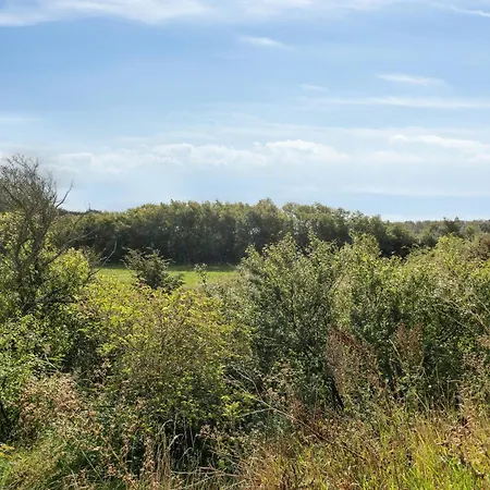 Enjoy The Sunset In Mosely With Private Semesterbostad *