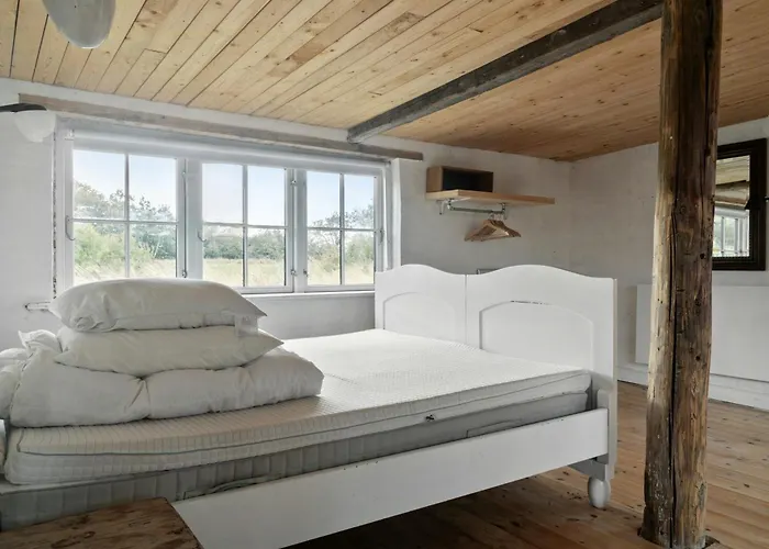 Casa vacanze Enjoy The Sunset In Mosely With Private